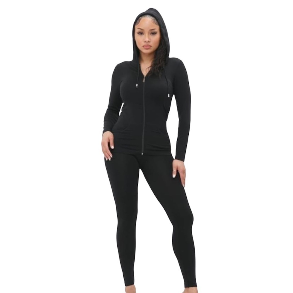 Seamless Zip Up Hoodie Jacket And Leggings Set. OS (up to size 12). Black. NWT